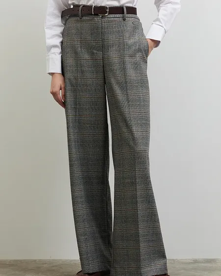 Pantalón Con Cuadros Y Cinturón Bsb