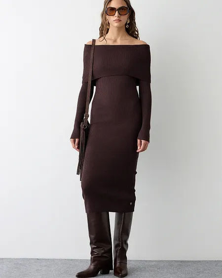 Vestido Midi Hombros Descubiertos Canalé Bsb