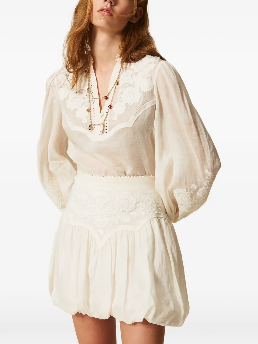 32867273_65226324_1000