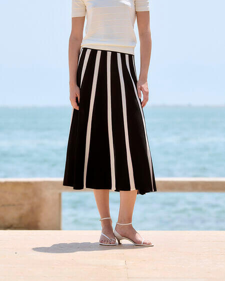 Falda Radial Negro Sita Murt