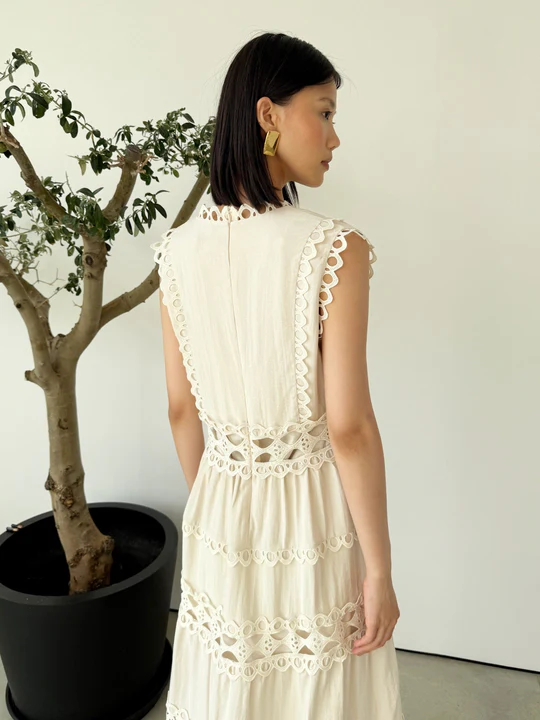 Evika_dress_beige_back_540x
