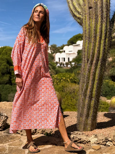 Binifabini-Kaftan-Orange-Pocapoc--03_0203c1c5-fabb-4e4e-9042-e7cbd02cedb9