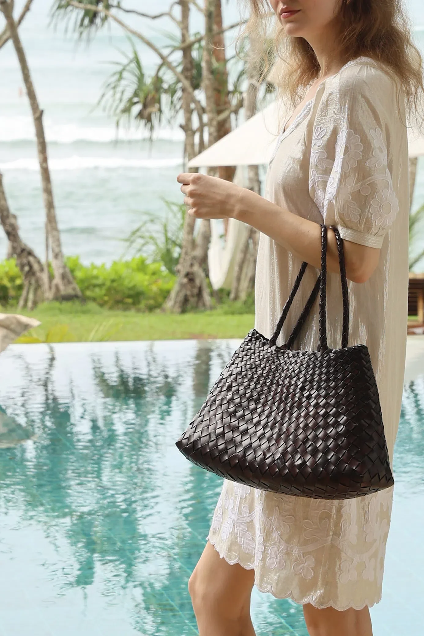 dragon-diffusion-woven-leather-bag-handmade-santa-croce-big-dark-brown-3