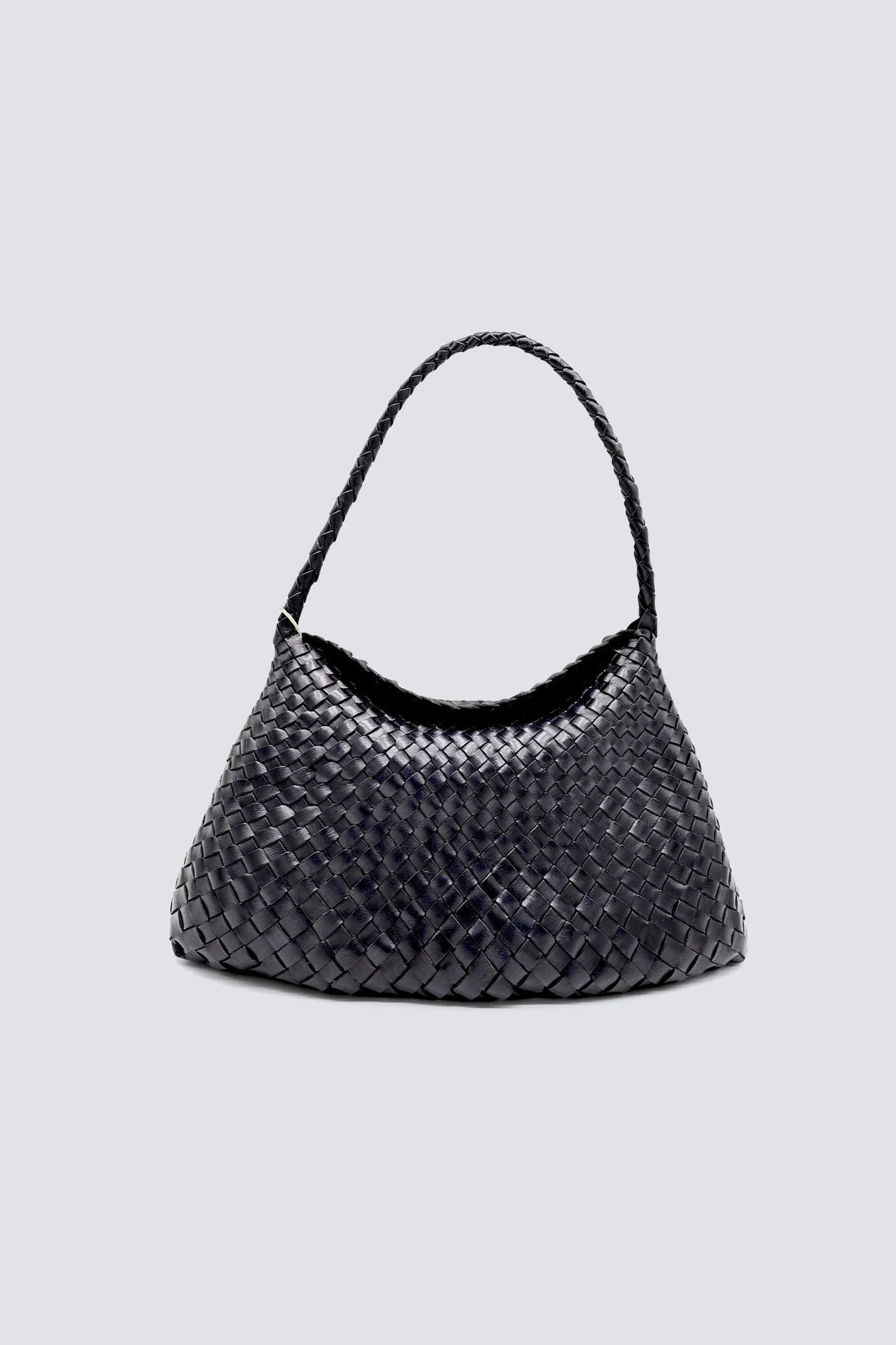 dragon-diffusion-woven-leather-bag-handmade-santa-maria-black-1
