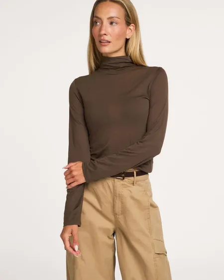 Camiseta Viviane Coffee Absolut Cashmere