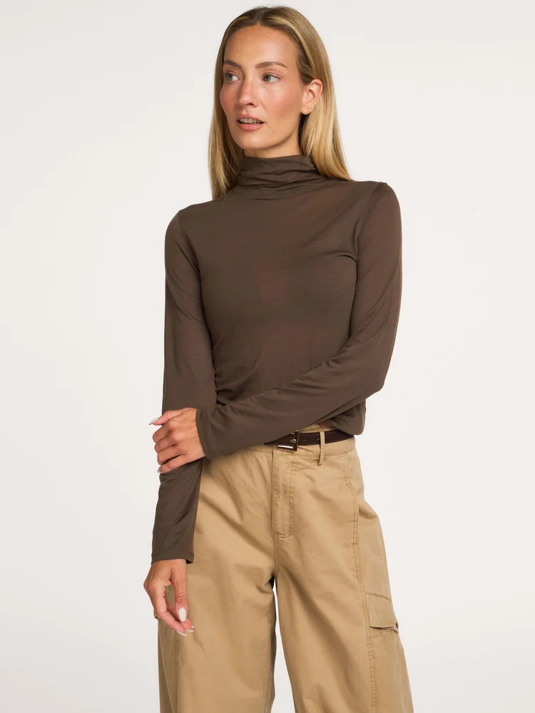 181938_782d291733-060826-modelfoto4205-full