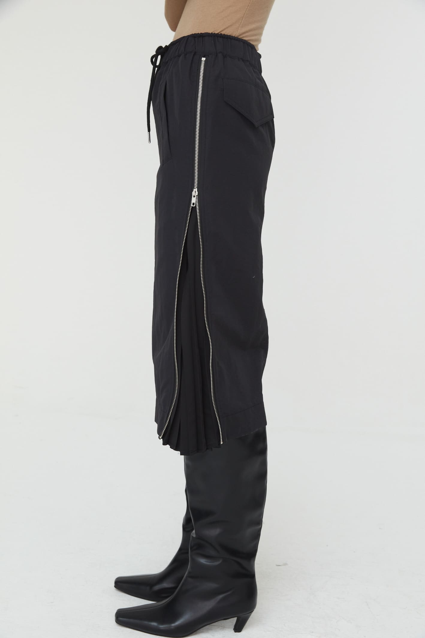 FW26-1-Modal-Pic_Lina-6