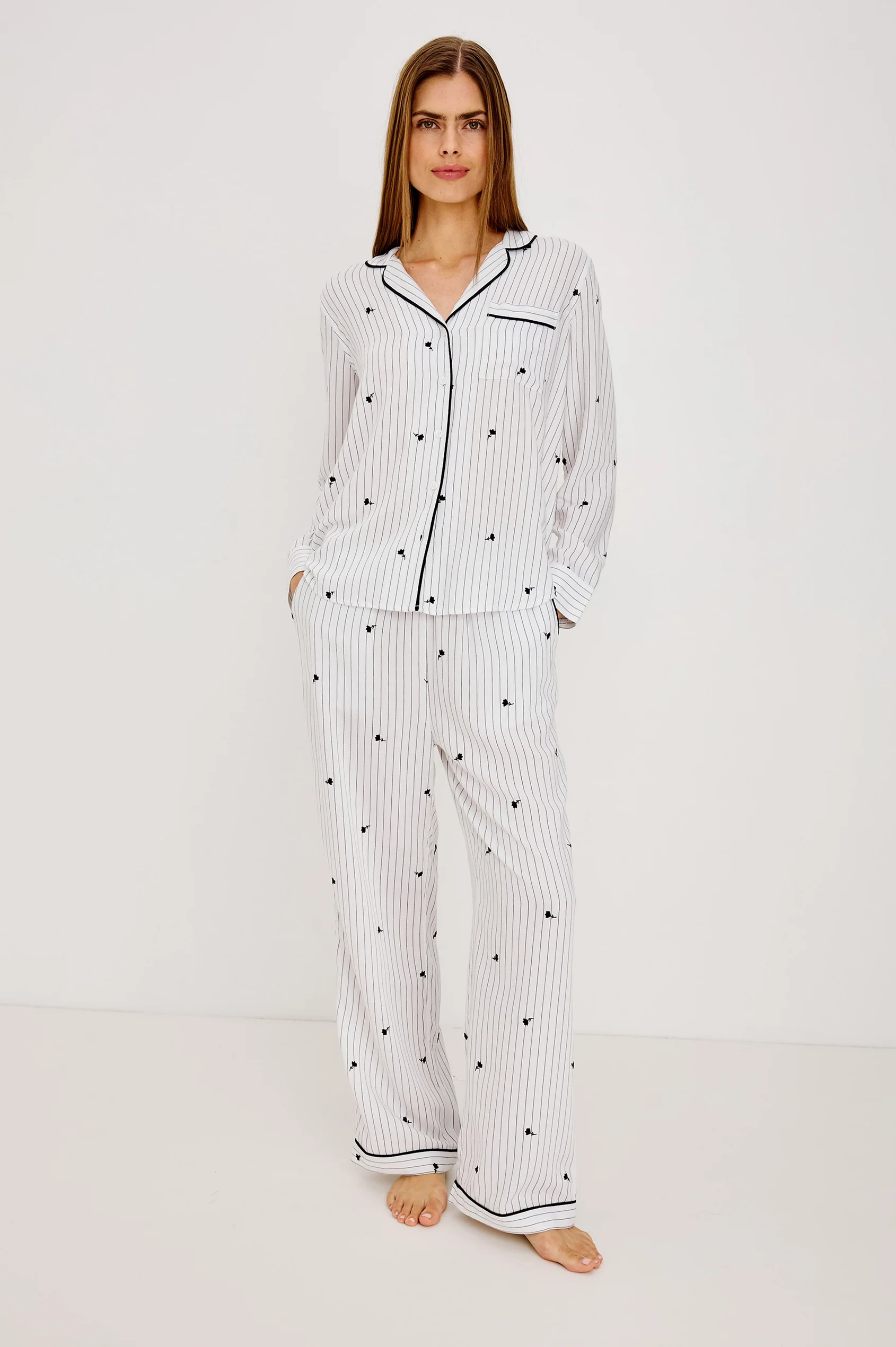 LUNA-PAJAMA-SET-STRIPED-ONYX-FLORAL_1_PJ-303-549A-12123_25ecce4c-c2c3-4afc-a28b-53e850664aa8