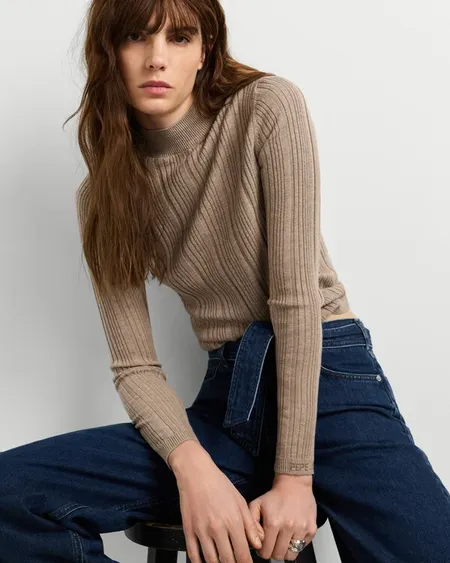 Jersey Cuello Alto Beige Pepe Jeans