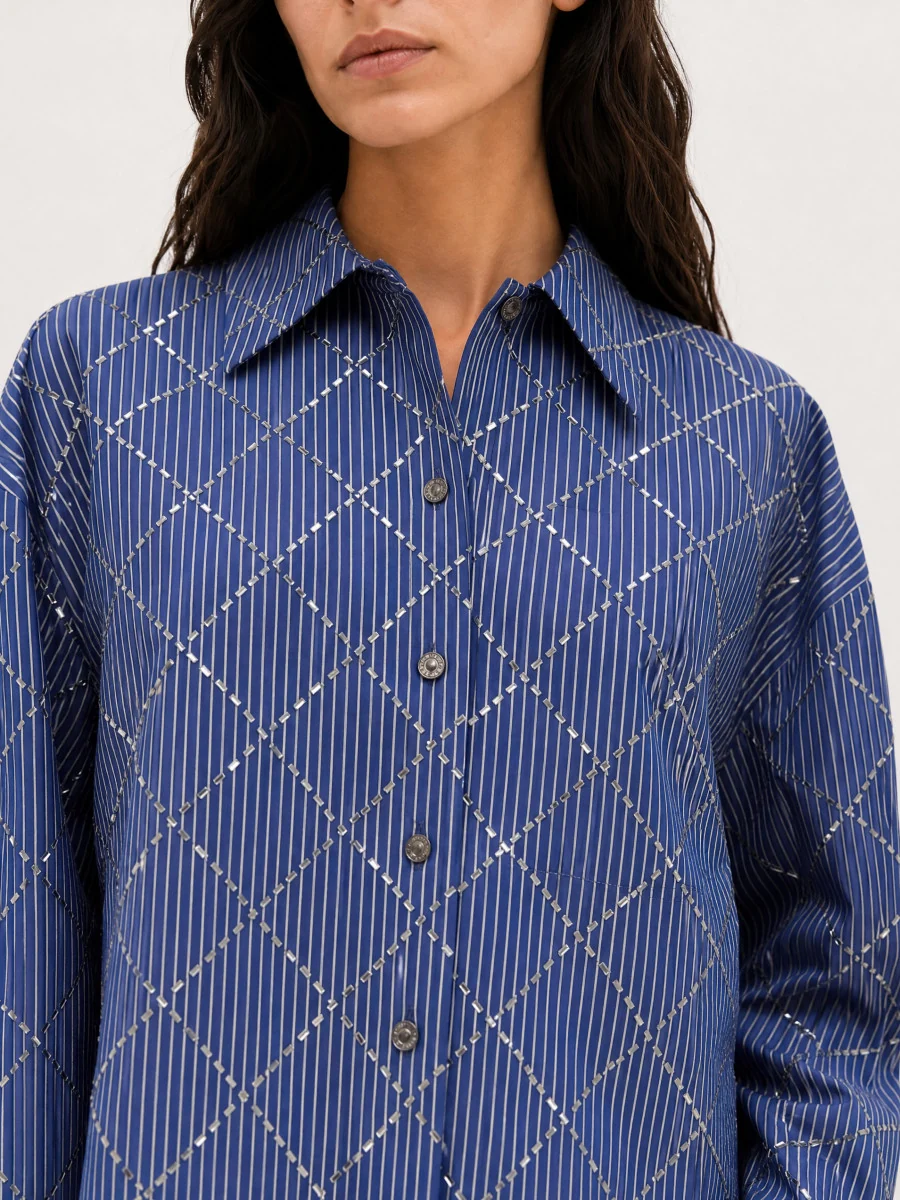 charm-camisa-corta-de-rayas-azules-con-motivo-de-rombos_2348b2b0-d24d-4865-bc9d-6d36b95f365a_1800x1800